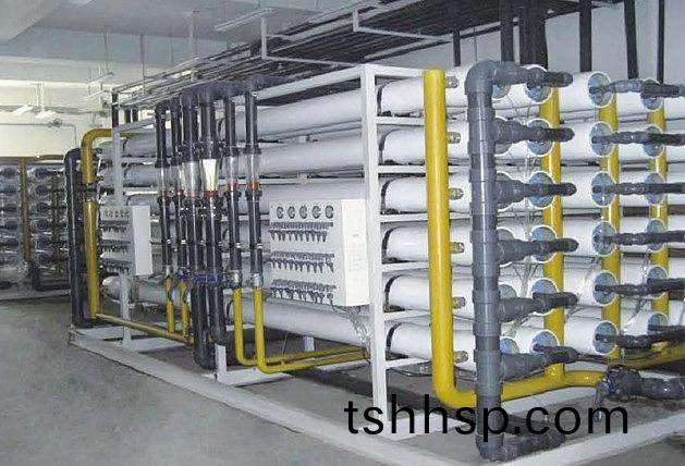 反(fan)滲透設(shè)(she)備